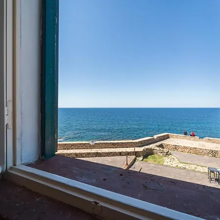 Seaview Apartment