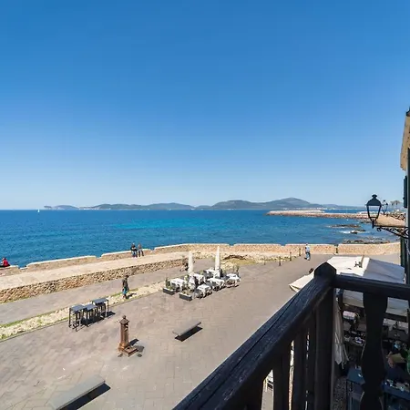 Seaview Apartment *